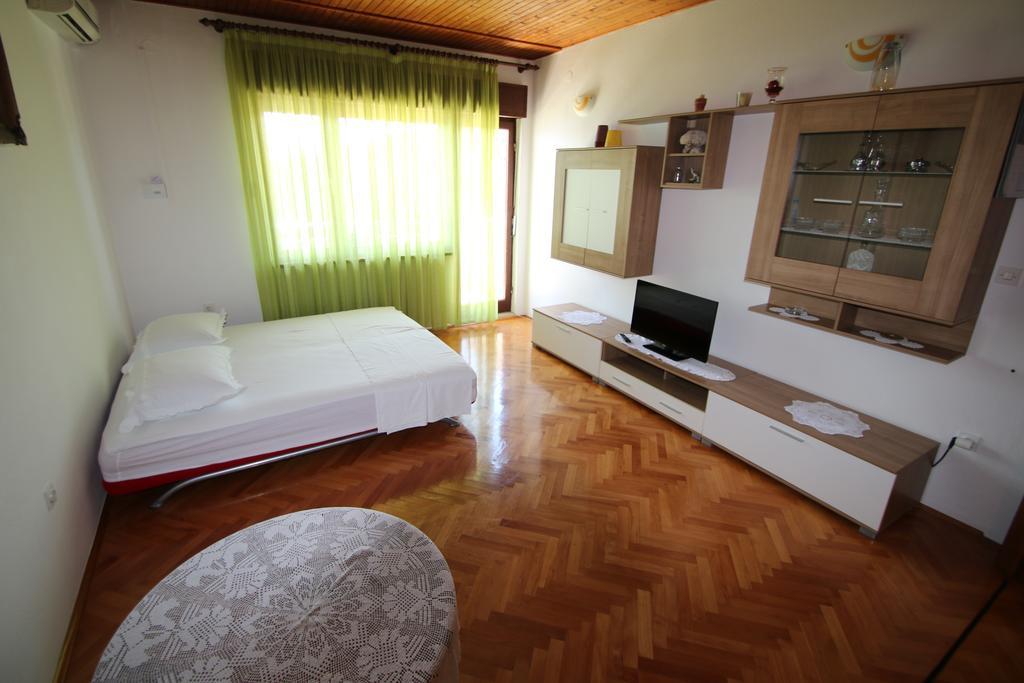 Villa Stipe لوكفا روجوزنيكا الغرفة الصورة
